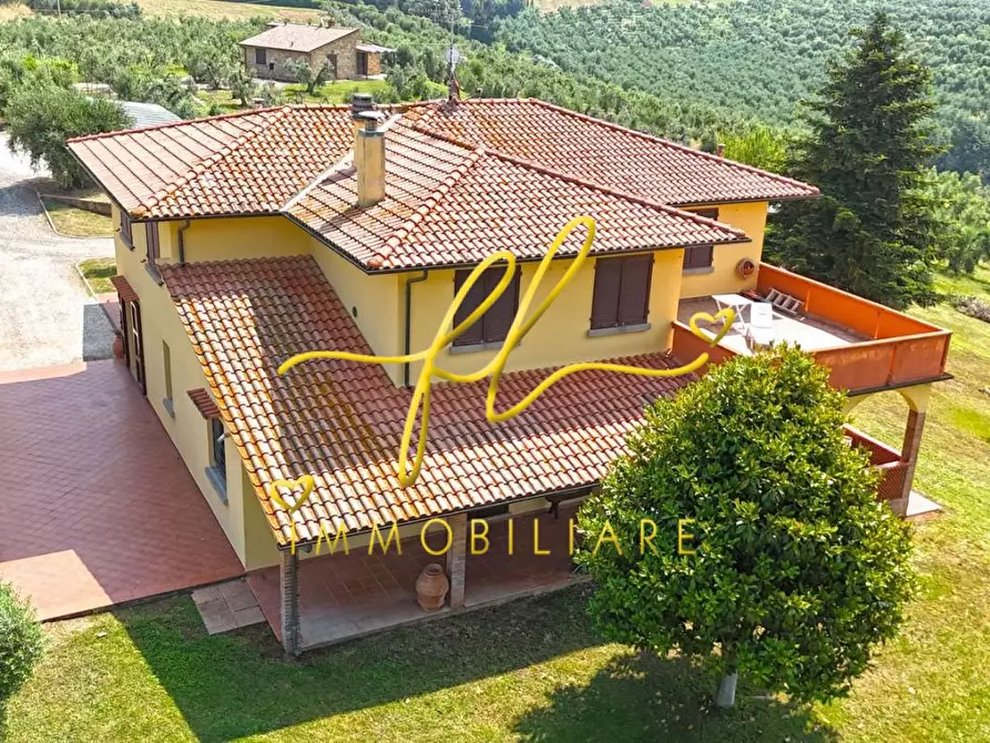 Immagine 38 di Villa in vendita  a Casale Marittimo