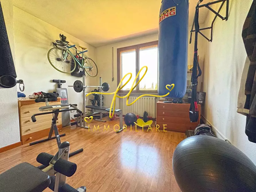 Immagine 52 di Villa in vendita  a Casale Marittimo