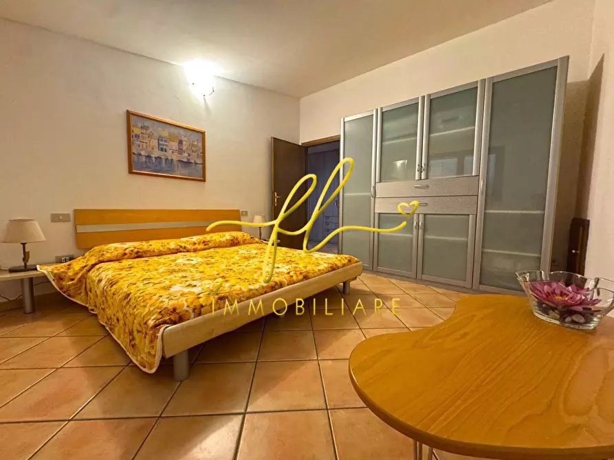 Immagine 11 di Villa in vendita  a Casale Marittimo