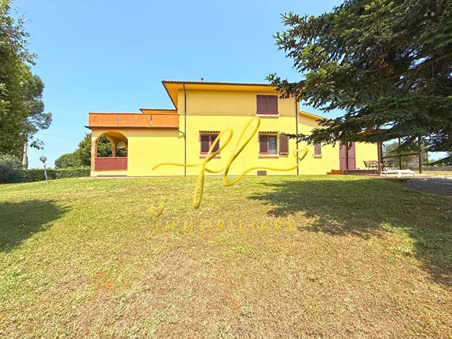 Immagine 25 di Villa in vendita  a Casale Marittimo