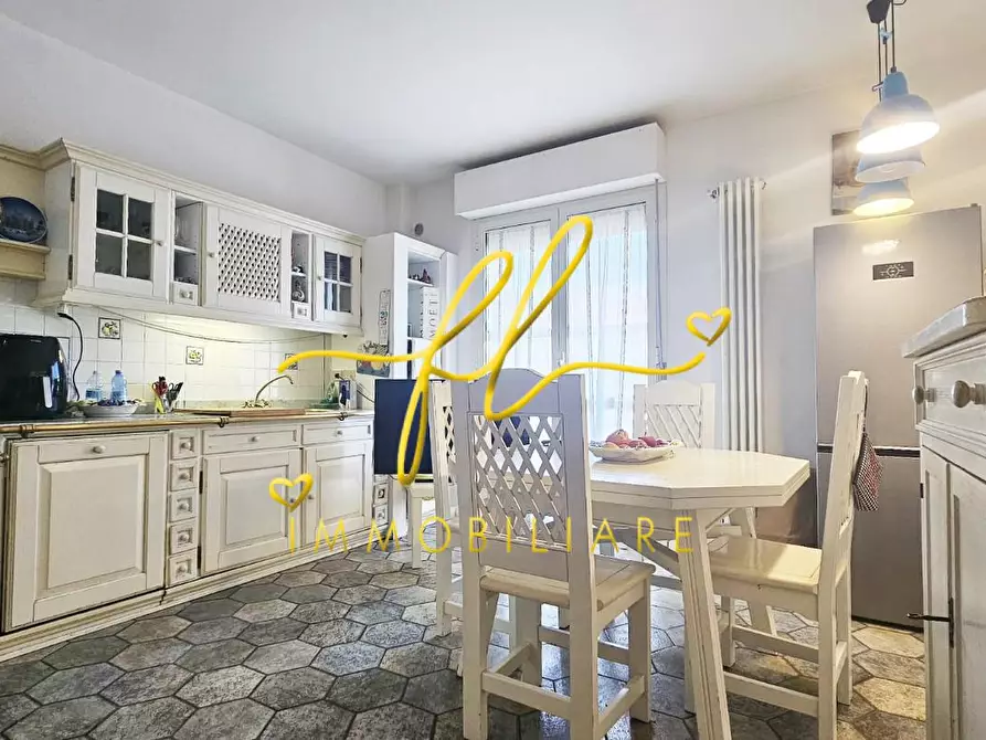 Immagine 6 di Appartamento in vendita  a Rosignano Marittimo