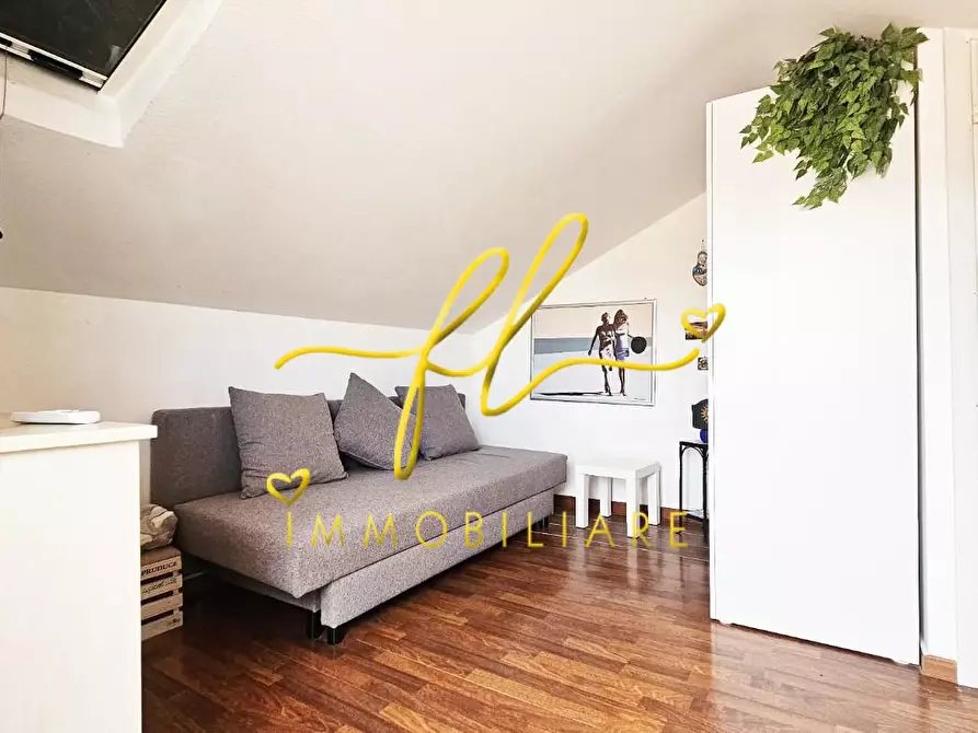 Immagine 15 di Appartamento in vendita  a Rosignano Marittimo