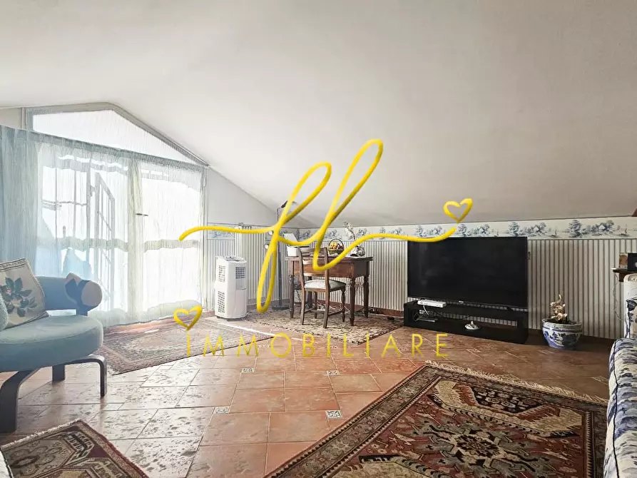 Immagine 11 di Appartamento in vendita  a Rosignano Marittimo