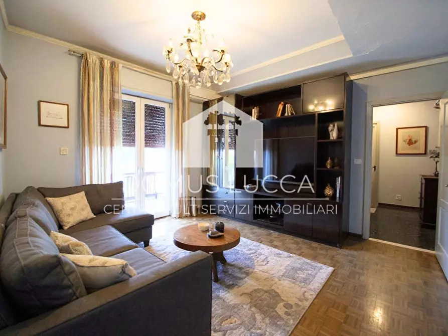 Immagine 7 di Appartamento in vendita  a Lucca