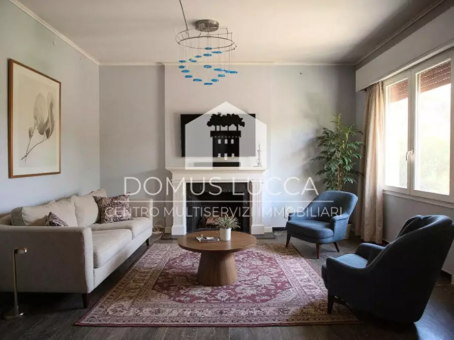 Immagine 4 di Appartamento in vendita  a Lucca