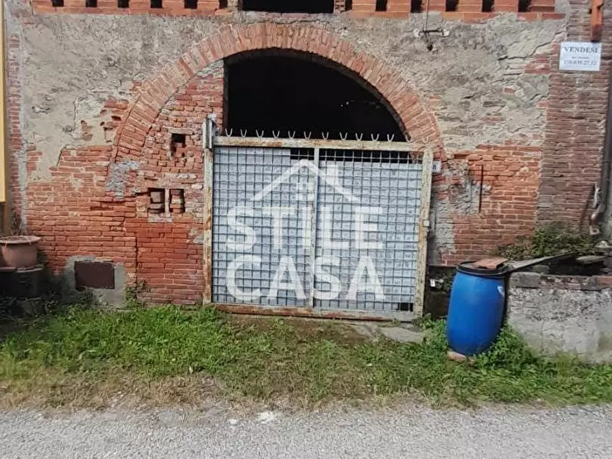 Immagine 27 di Deposito in vendita  a Castelfranco Di Sotto
