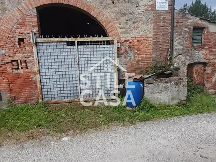 Immagine 29 di Deposito in vendita  a Castelfranco Di Sotto
