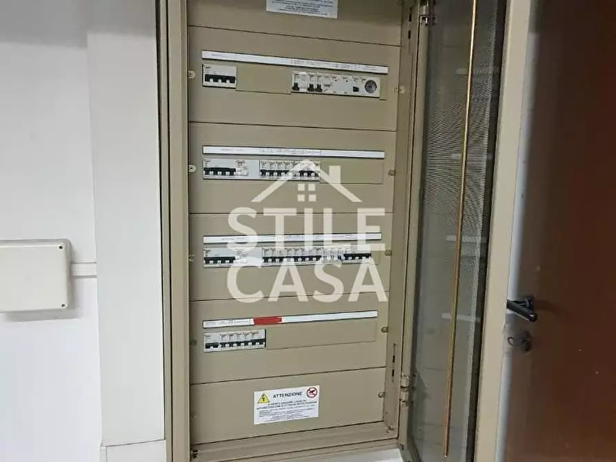 Immagine 6 di Locale commerciale in vendita  a Porcari