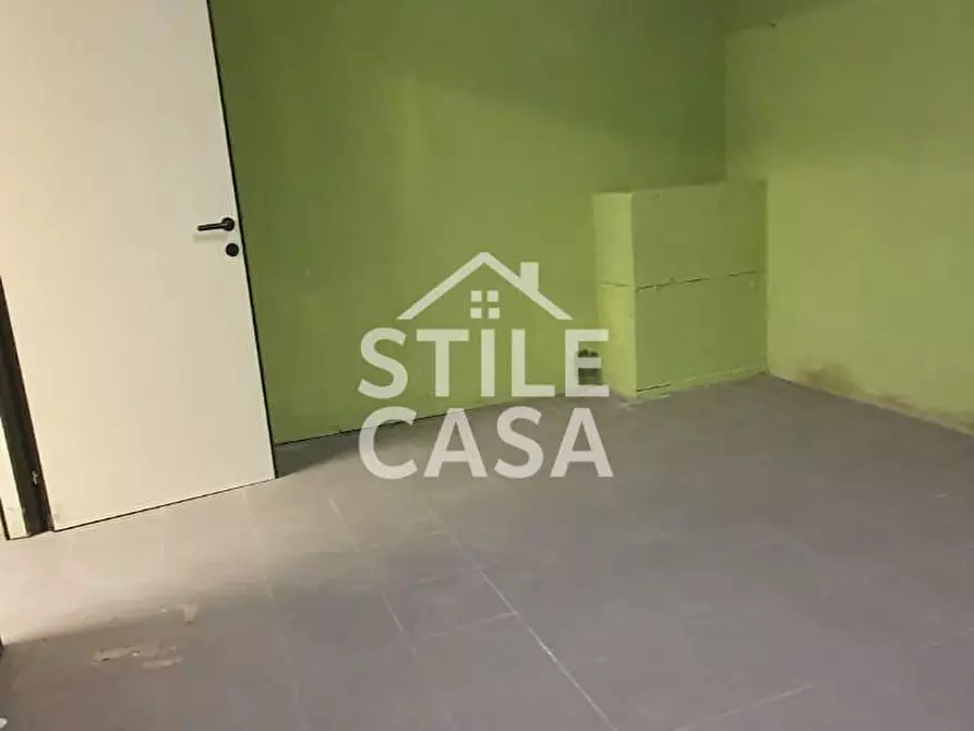 Immagine 15 di Locale commerciale in vendita  a Porcari