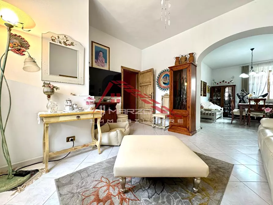 Immagine 12 di Appartamento in vendita  a Pisa