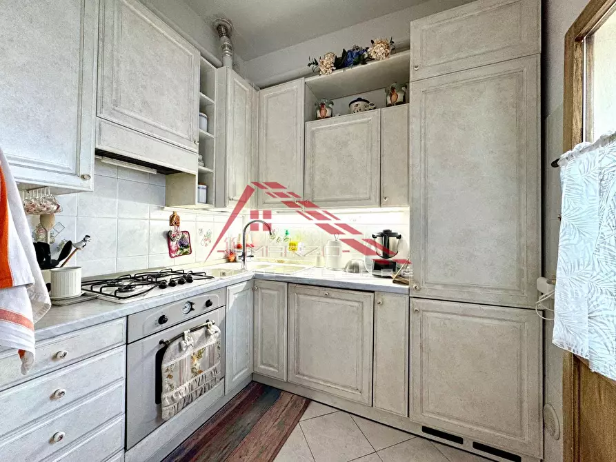 Immagine 7 di Appartamento in vendita  a Pisa