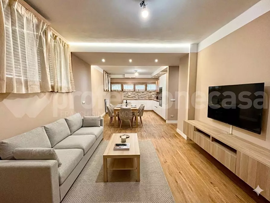 Immagine 1 di Appartamento in vendita  a Pisa