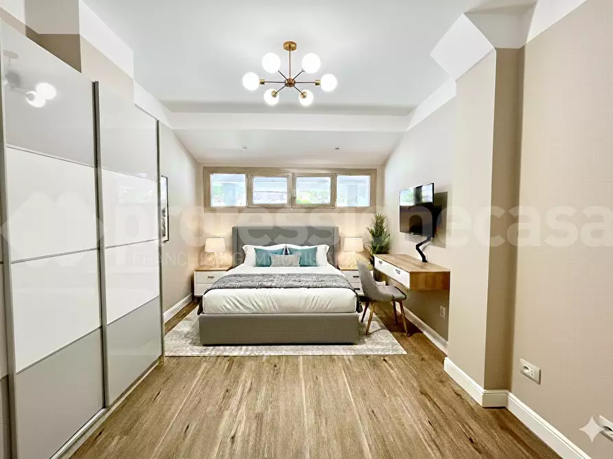 Immagine 4 di Appartamento in vendita  a Pisa