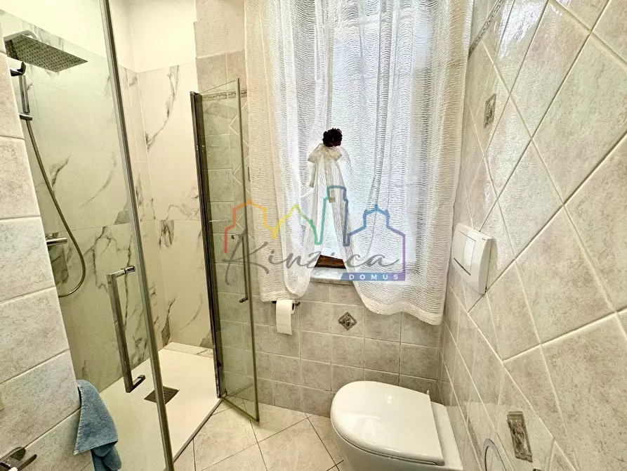 Immagine 11 di Appartamento in vendita  a Pisa