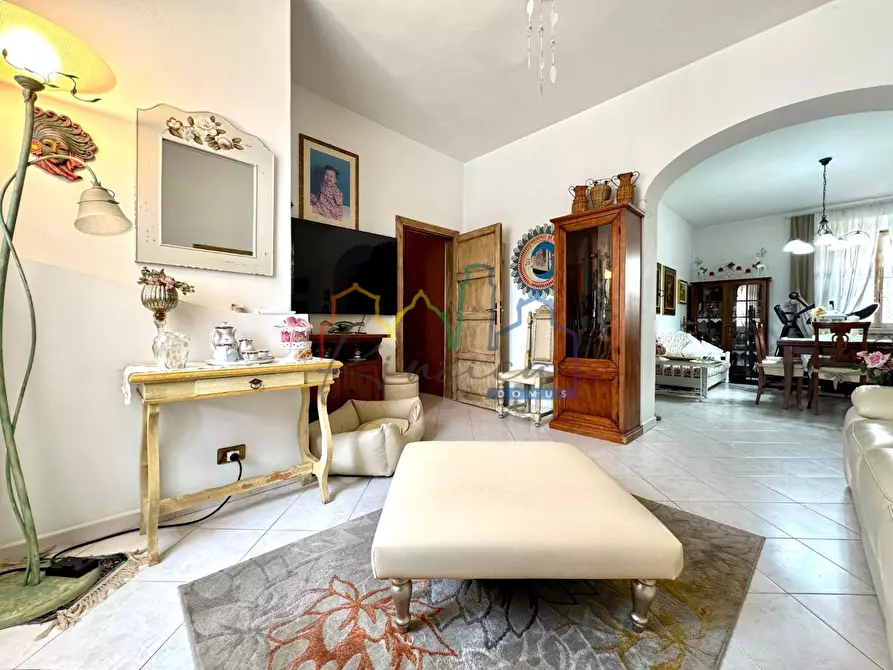 Immagine 12 di Appartamento in vendita  a Pisa