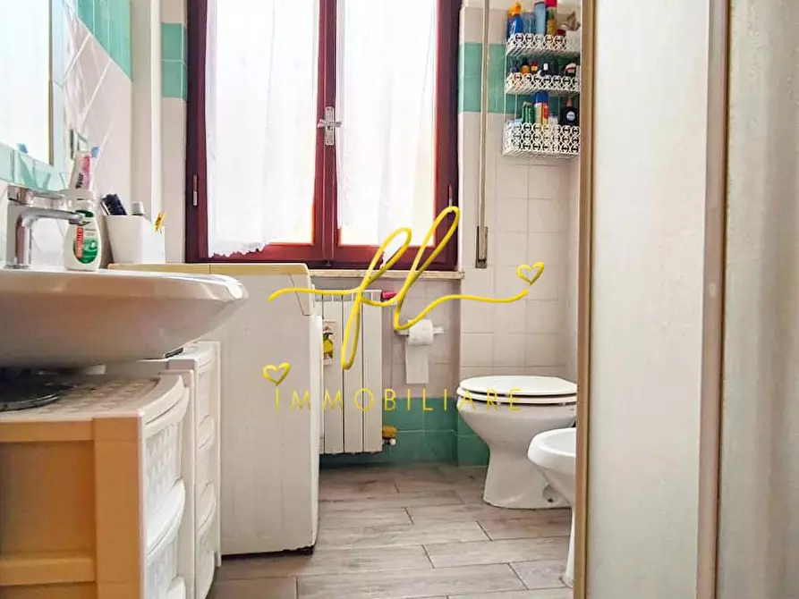 Immagine 22 di Appartamento in vendita  a Rosignano Marittimo