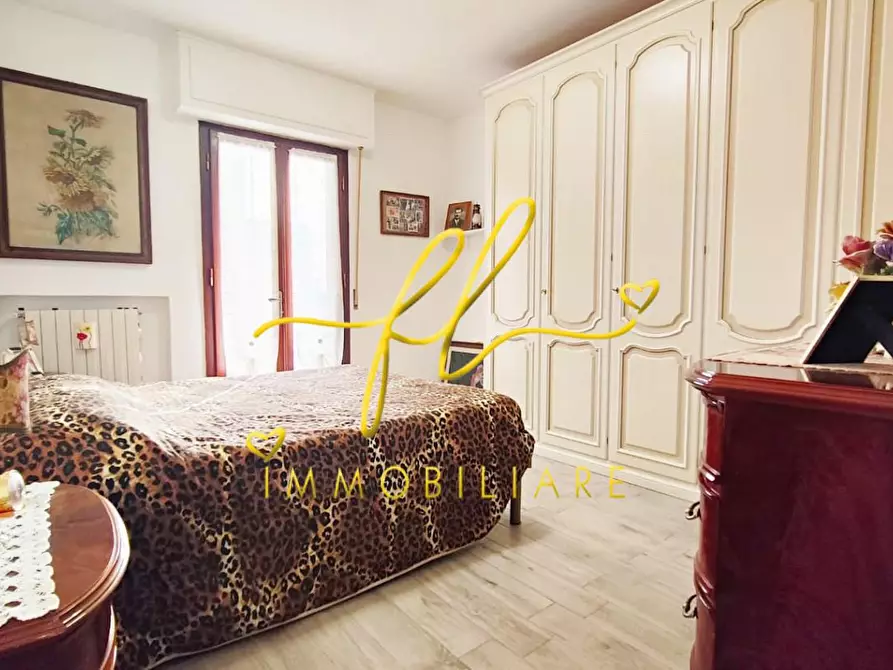 Immagine 15 di Appartamento in vendita  a Rosignano Marittimo