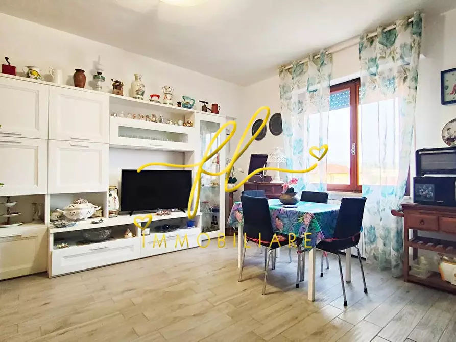 Immagine 7 di Appartamento in vendita  a Rosignano Marittimo