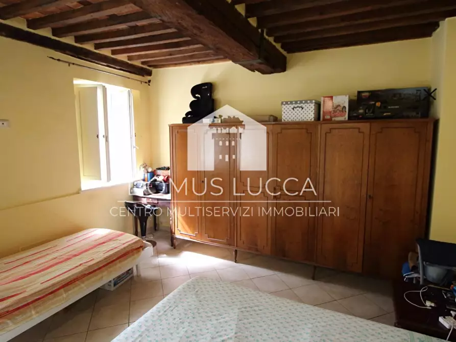 Immagine 7 di Appartamento in vendita  a Camaiore