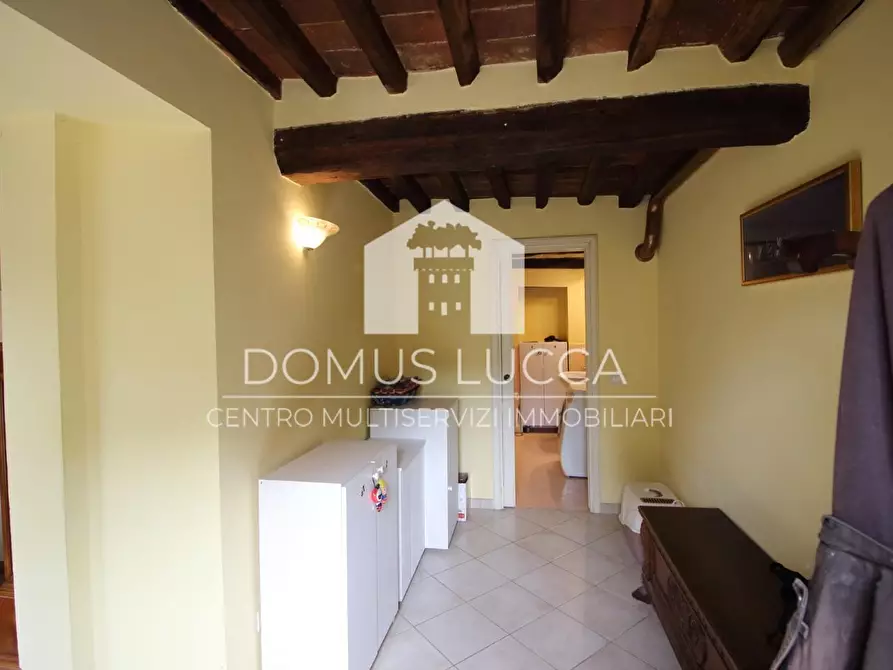 Immagine 10 di Appartamento in vendita  a Camaiore