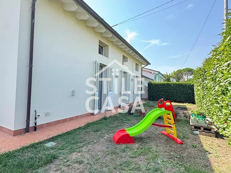 Immagine 57 di Casa bifamiliare in vendita  a Altopascio