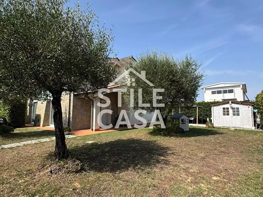 Immagine 51 di Casa bifamiliare in vendita  a Altopascio