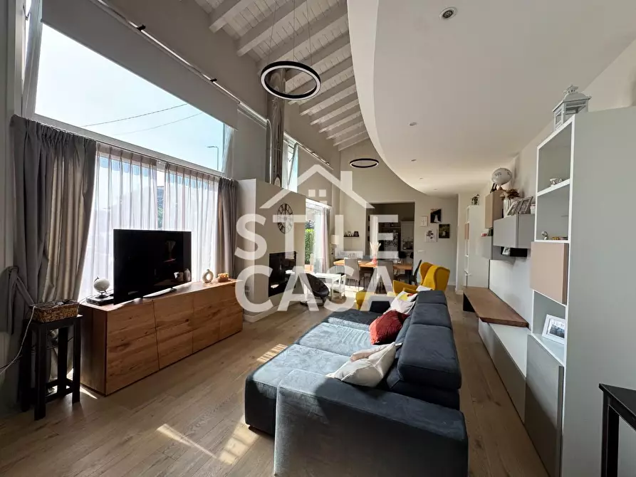 Immagine 4 di Casa bifamiliare in vendita  a Altopascio