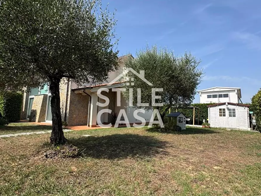 Immagine 52 di Casa bifamiliare in vendita  a Altopascio