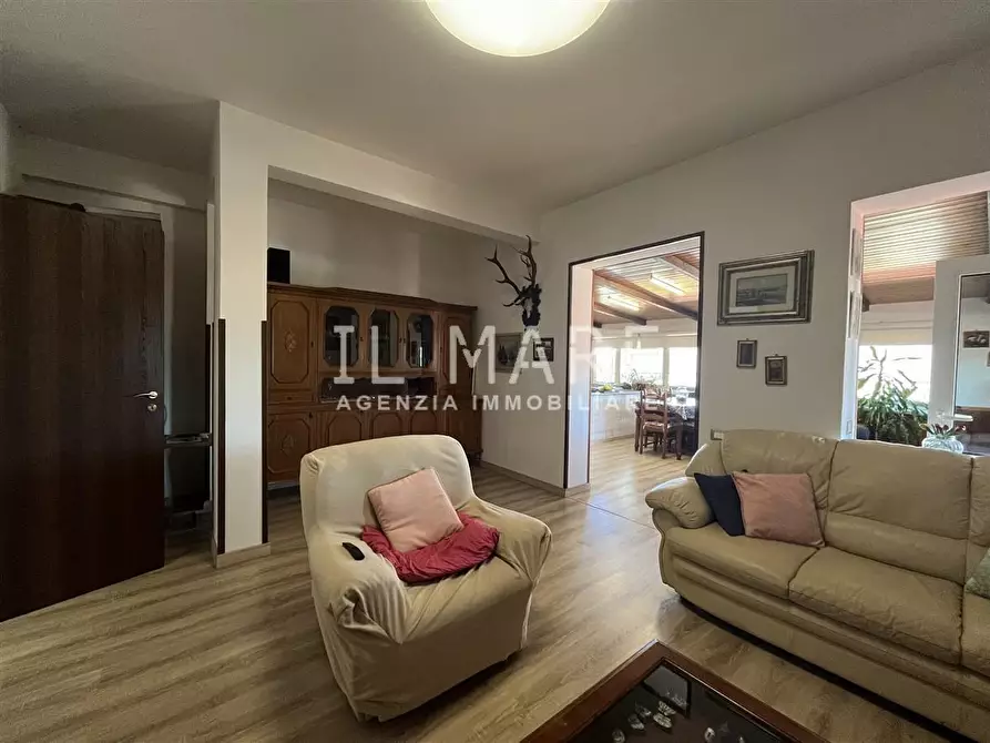 Immagine 16 di Mansarda in vendita  a Massa