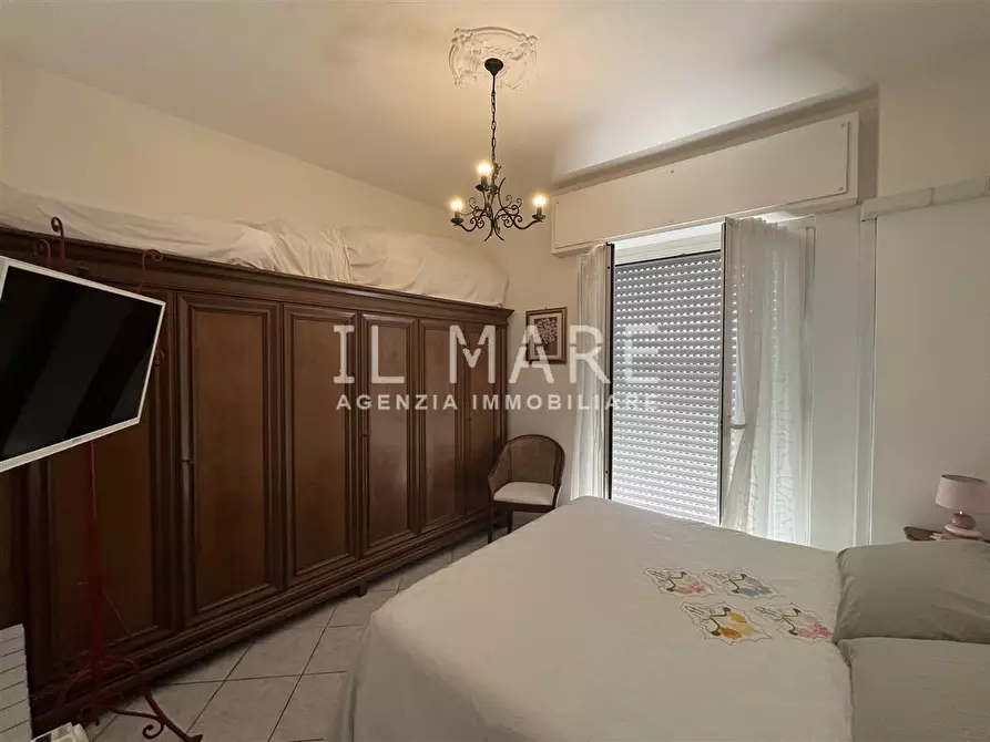 Immagine 18 di Mansarda in vendita  a Massa