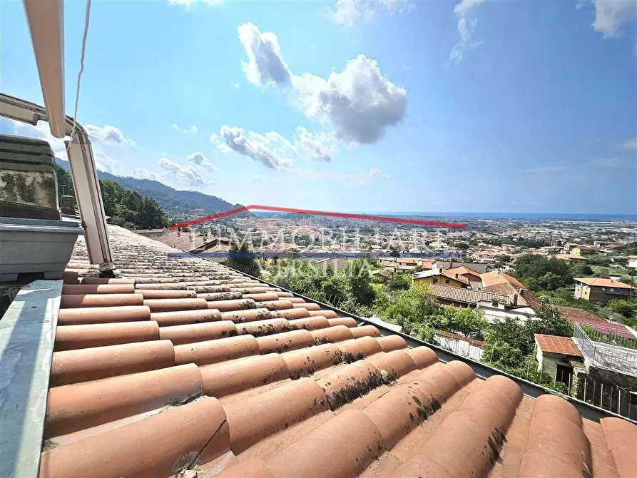 Immagine 15 di Appartamento in vendita  a Massa