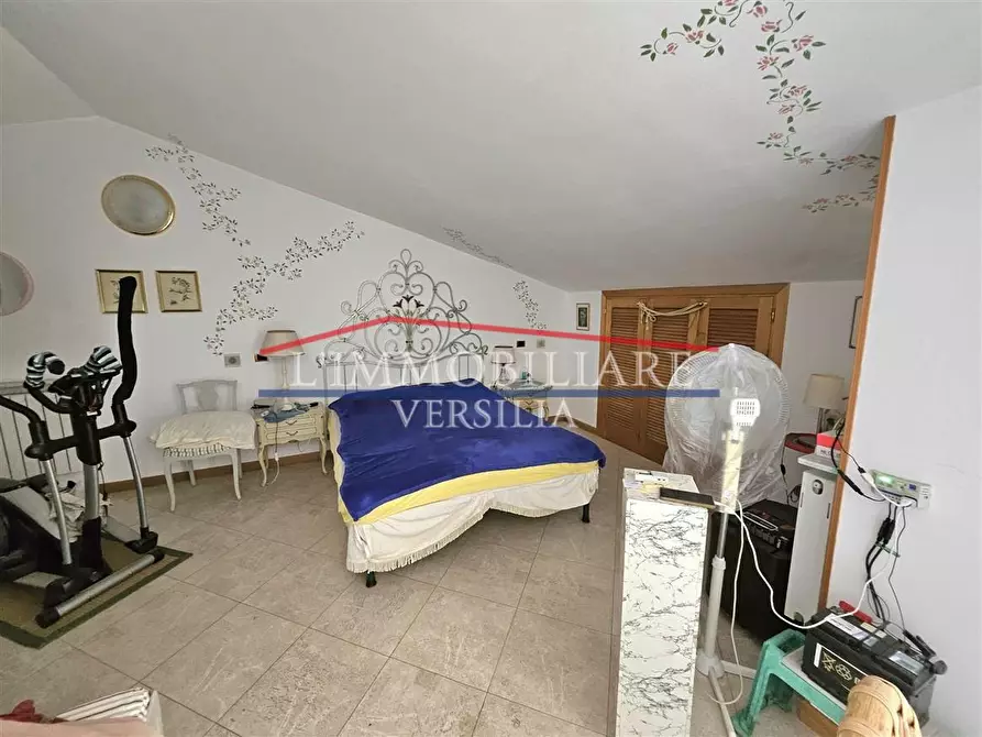 Immagine 19 di Appartamento in vendita  a Massa