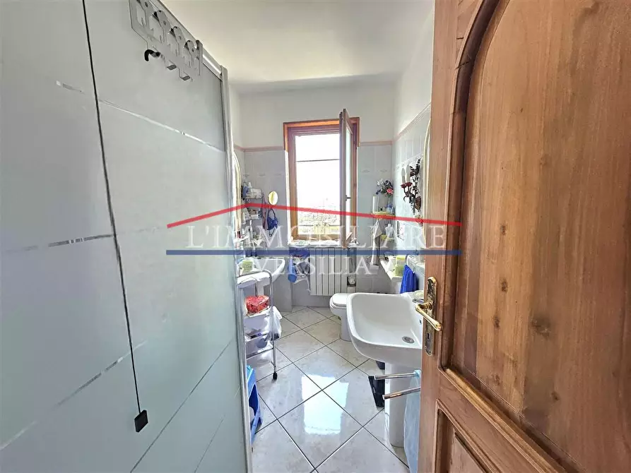 Immagine 6 di Appartamento in vendita  a Massa