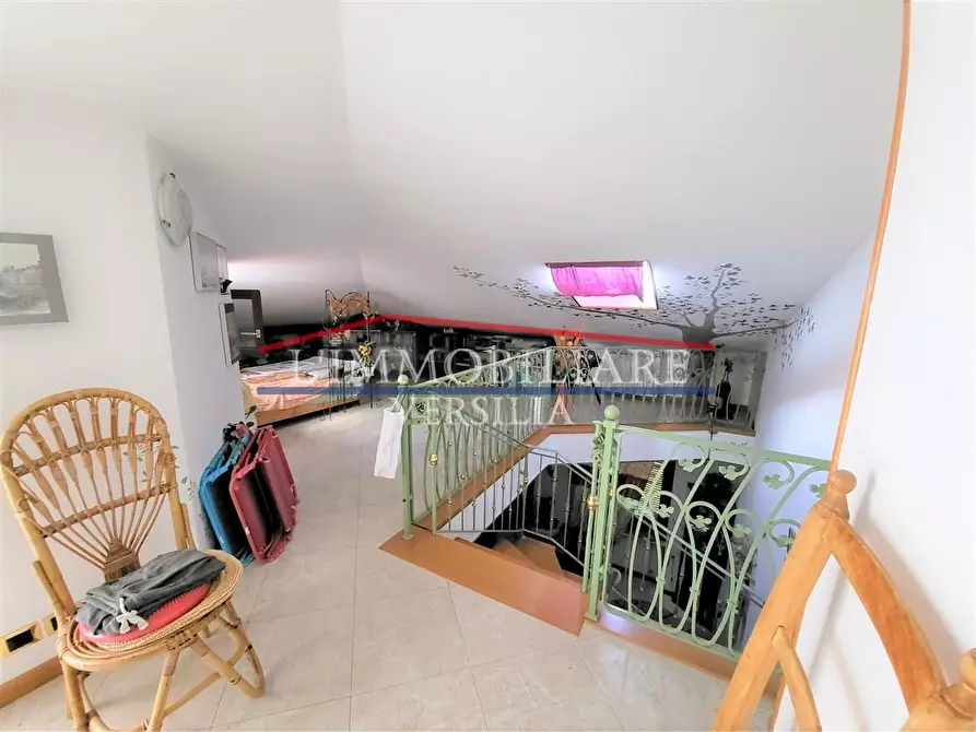 Immagine 11 di Appartamento in vendita  a Massa