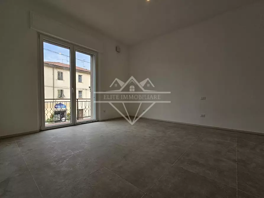 Immagine 5 di Appartamento in vendita  a Ortonovo