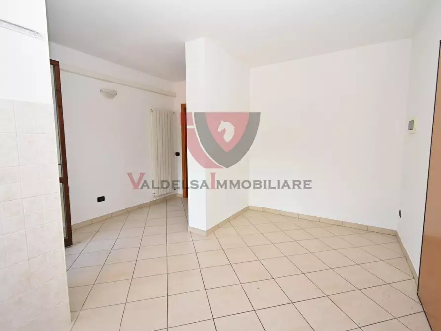 Immagine 4 di Appartamento in vendita  a Colle Di Val D'elsa