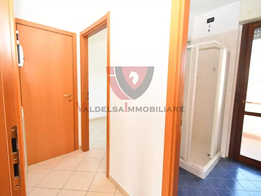 Immagine 8 di Appartamento in vendita  a Colle Di Val D'elsa