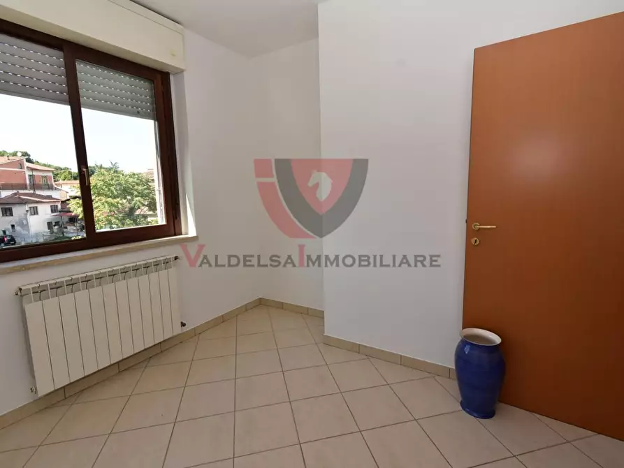 Immagine 12 di Appartamento in vendita  a Colle Di Val D'elsa