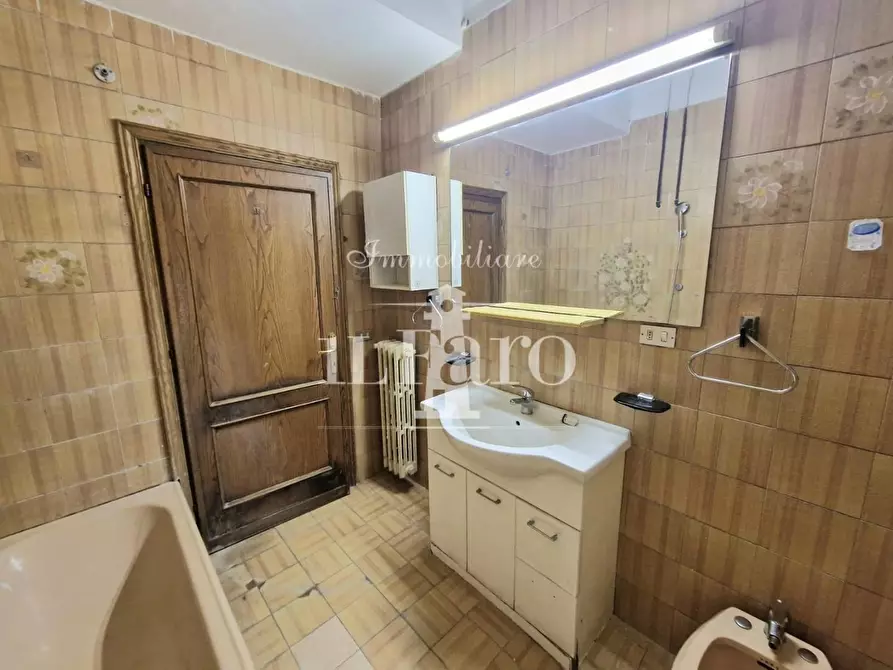 Immagine 18 di Appartamento in vendita  a Signa