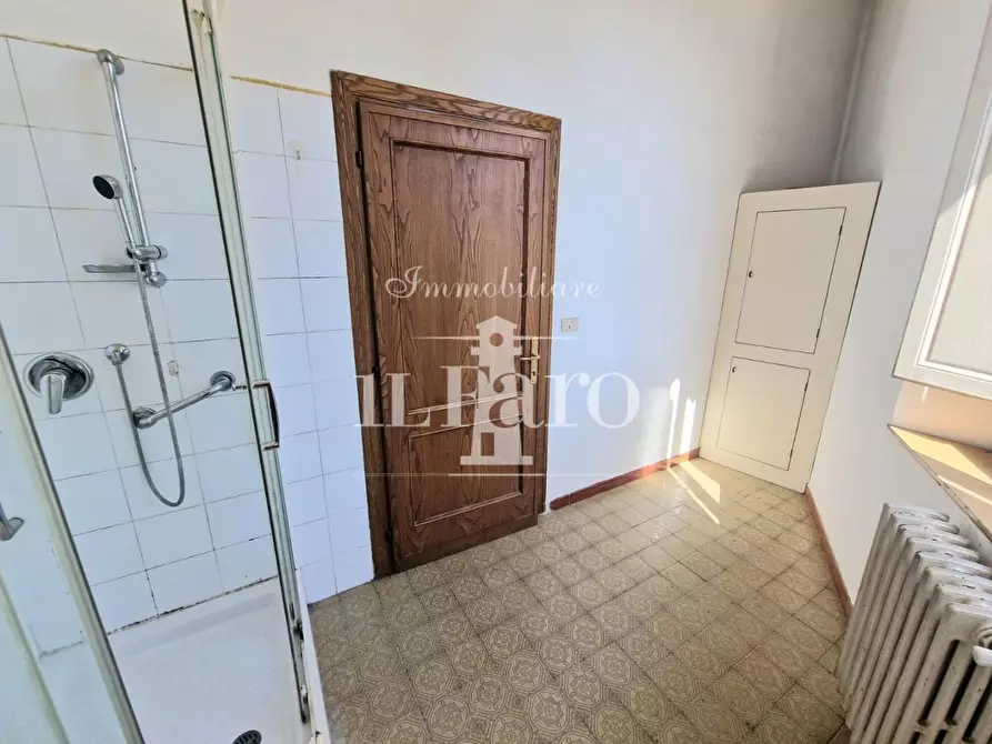 Immagine 17 di Appartamento in vendita  a Signa