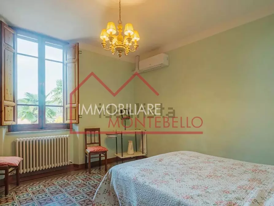 Immagine 22 di Villa in vendita  a Camaiore