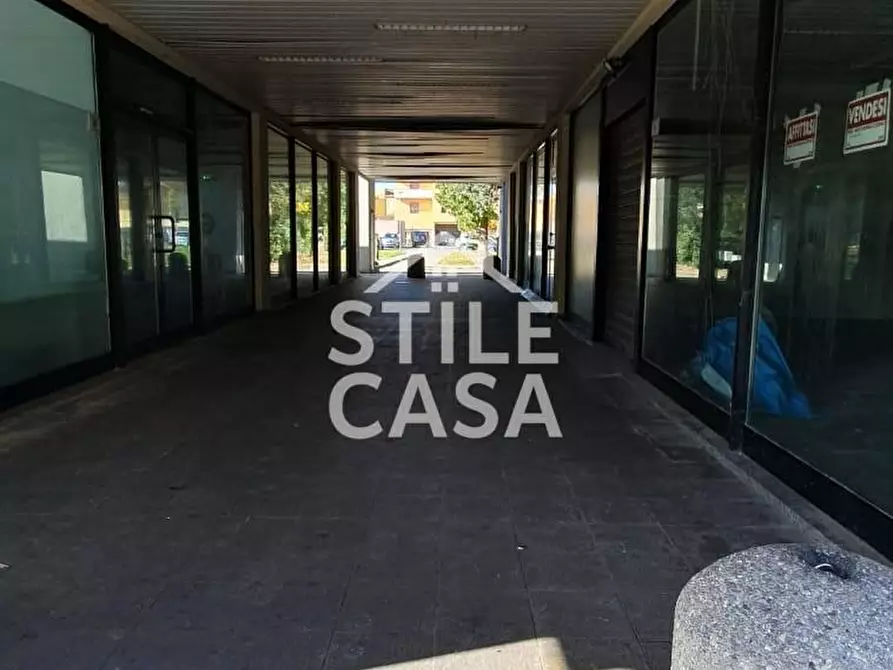 Immagine 5 di Locale commerciale in vendita  a Porcari