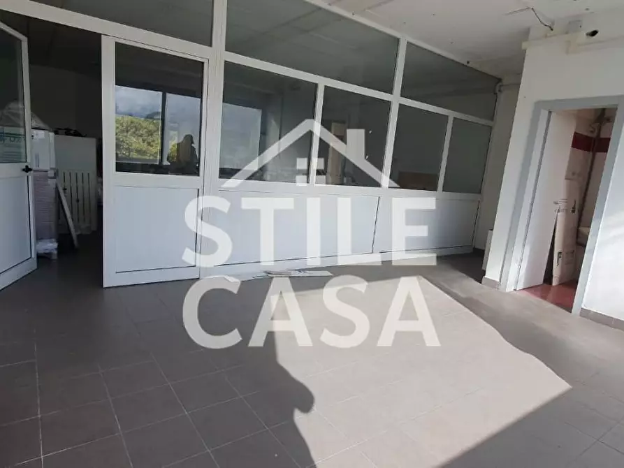 Immagine 8 di Ufficio in vendita  a Porcari