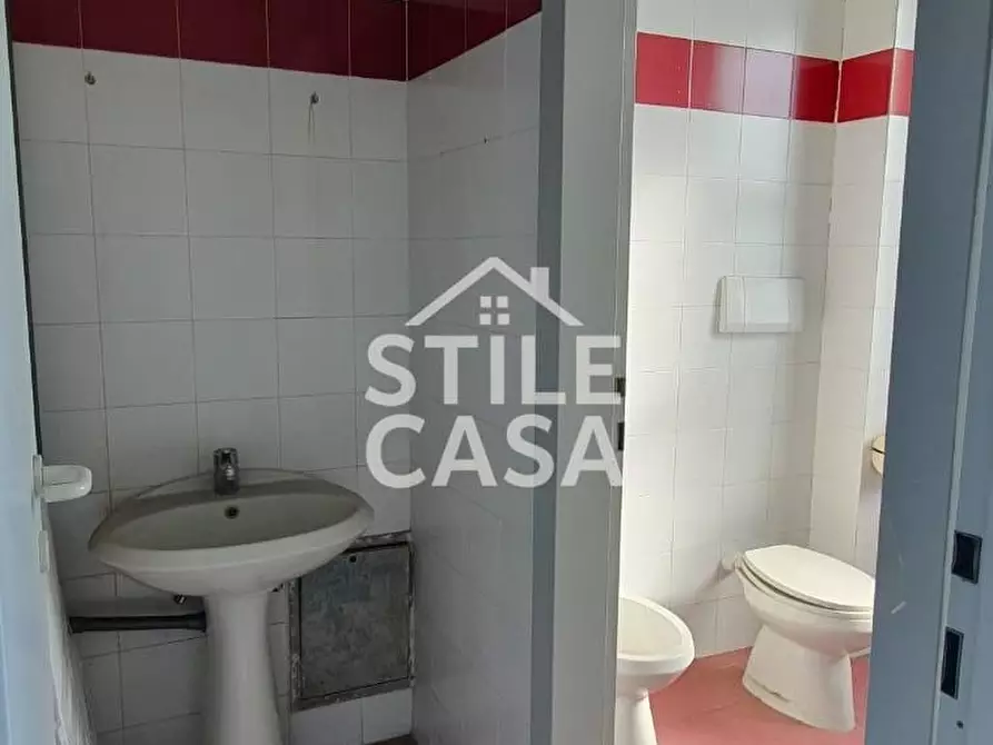 Immagine 4 di Ufficio in vendita  a Porcari