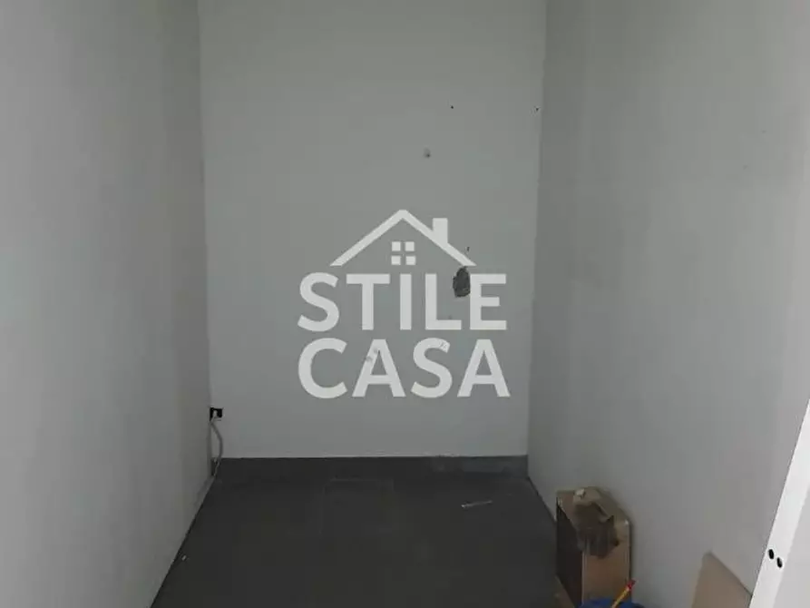 Immagine 16 di Ufficio in vendita  a Porcari