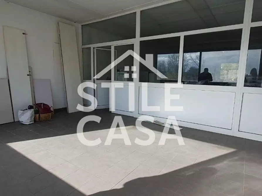 Immagine 9 di Ufficio in vendita  a Porcari