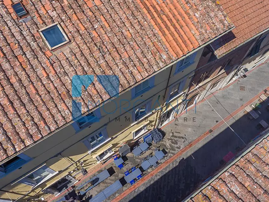 Immagine 21 di Appartamento in vendita  a Pietrasanta