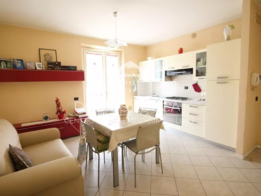 Immagine 3 di Appartamento in vendita  a Lucca