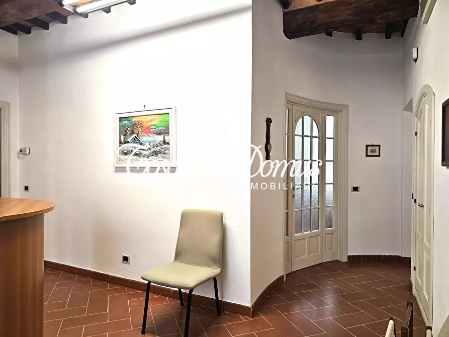 Immagine 30 di Appartamento in vendita  a Siena