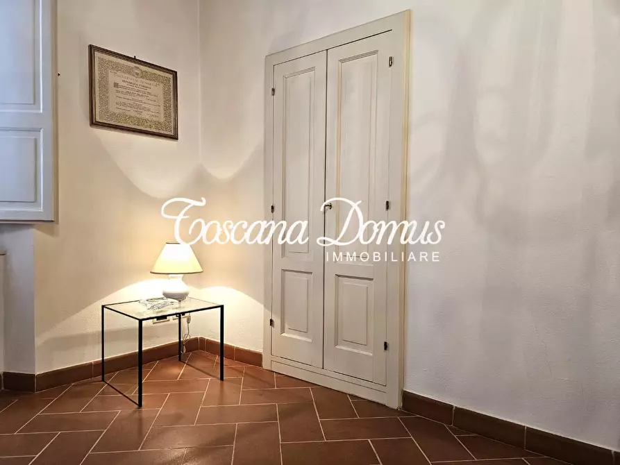 Immagine 9 di Appartamento in vendita  a Siena